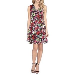 Tahari  Floral V-Neck Sleeveless Fit & Flare Dress - Red Multi size 8